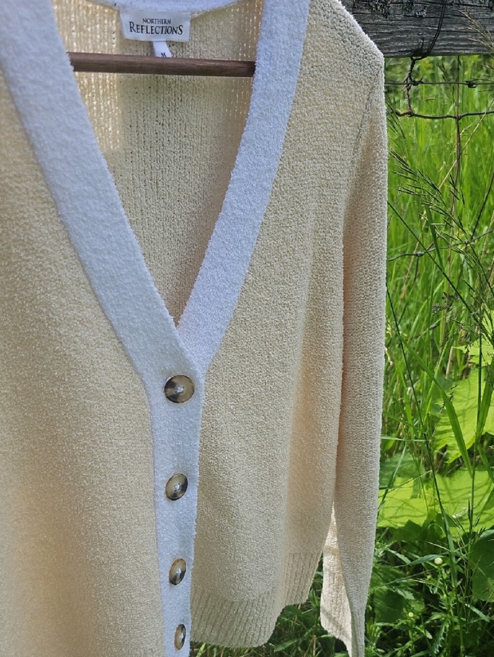 Northern Reflections Cream and White V-Neck Button Cardigan - Picture 3 of 6